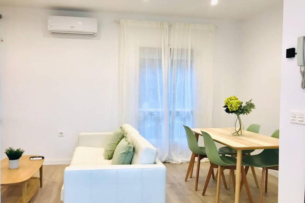 Andalucia I & Balcony By Ele Apartments Malaga Zewnętrze zdjęcie